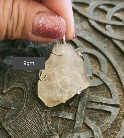 Libyan Gold Tektite Pendant 9gm