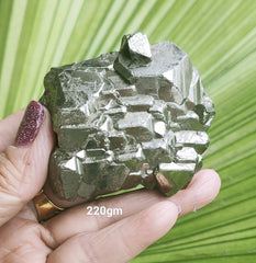 Pyrite cubic 220g