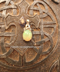 Pendant- Fire Opal   estimated *10x10mm