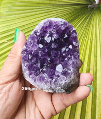 Amethyst cluster 266g