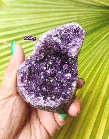 Amethyst cluster 225g